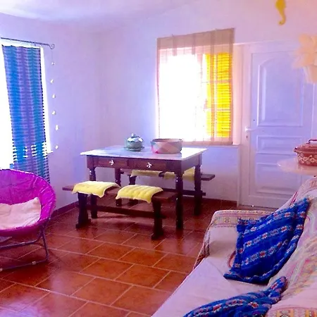 Charming House In With Terrace And Parking نازاريه