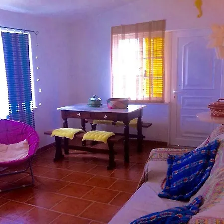 بيت للعطل Charming House In With Terrace And Parking *