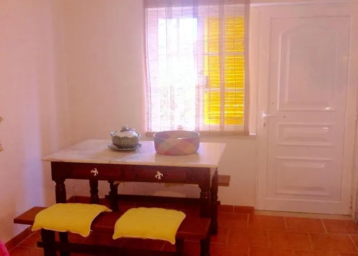 Charming House In With Terrace And Parking Holiday home Nazare